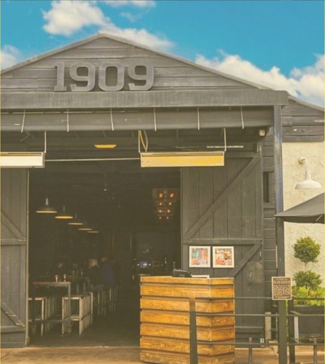 1909 Temecula restaurant exterior